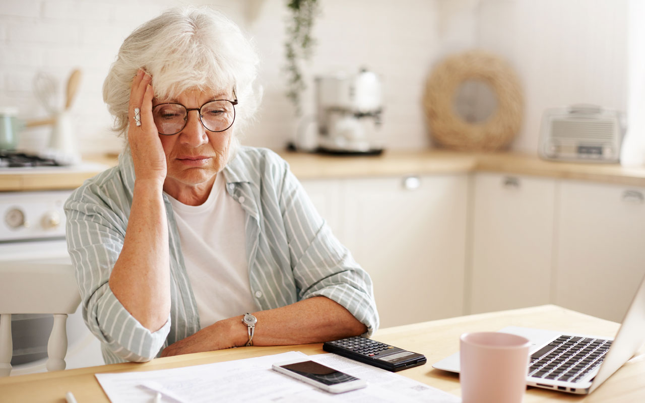 keine finanzen pflege fehlendes einkommen